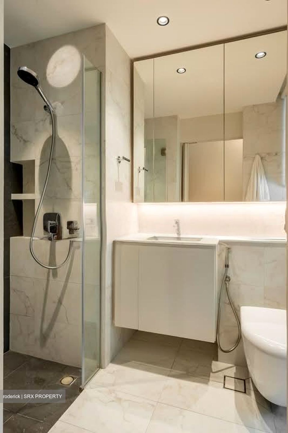 The Beverly (D21), Apartment #535668861